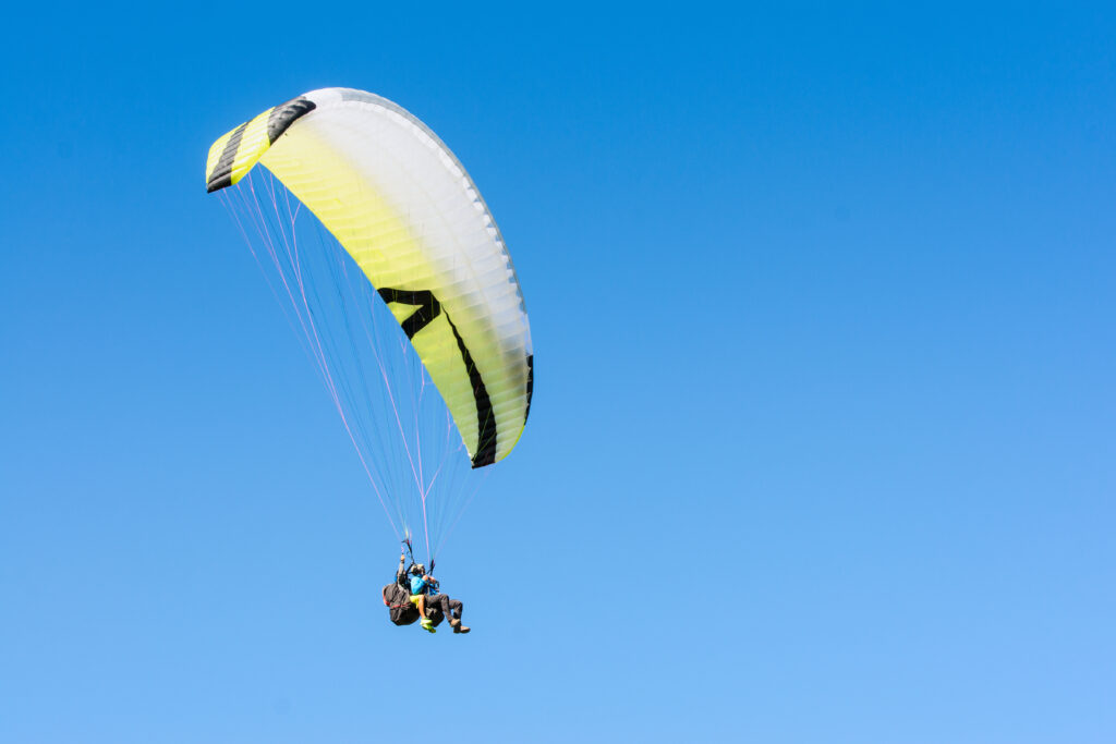 Vol en parapente en tandem à bord d'un ULM