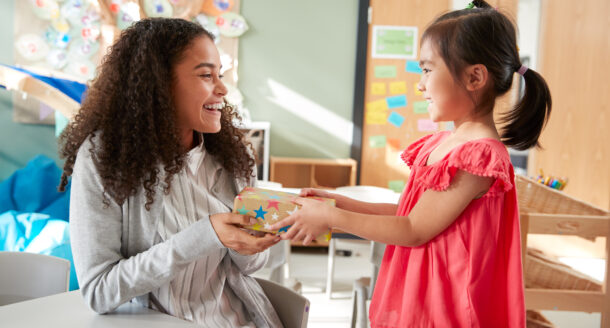 Cadeau de fin d’année pour les enseignants : 8 idées vraiment originales