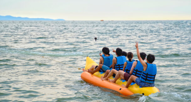 5 deportes para practicar este verano en la playa