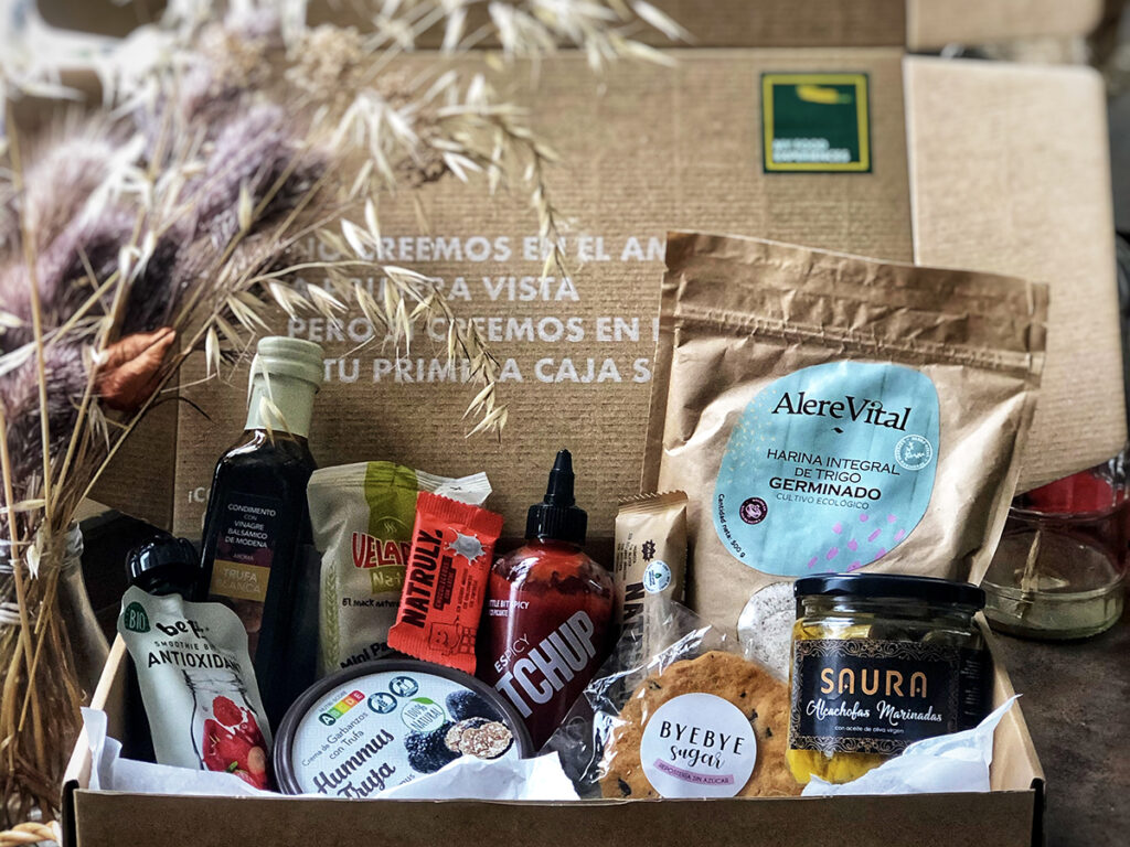 Una caja sorpresa con productos foodies