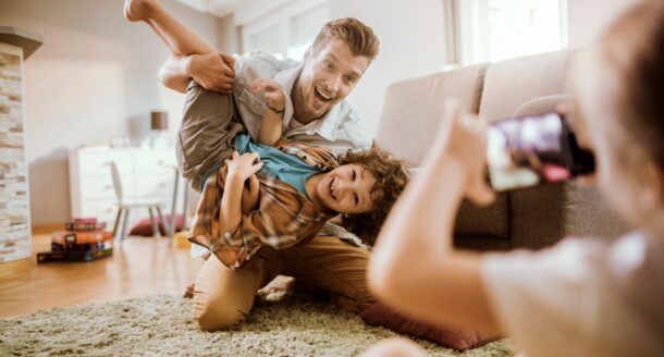 Retos divertidos para hacer el Día del Padre y enfrentaros a los mejores desafíos virales en familia