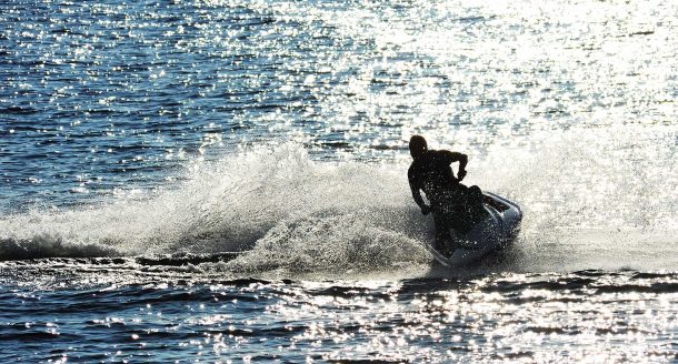 Pourquoi il est grand temps de faire une randonnée en jet-ski ?