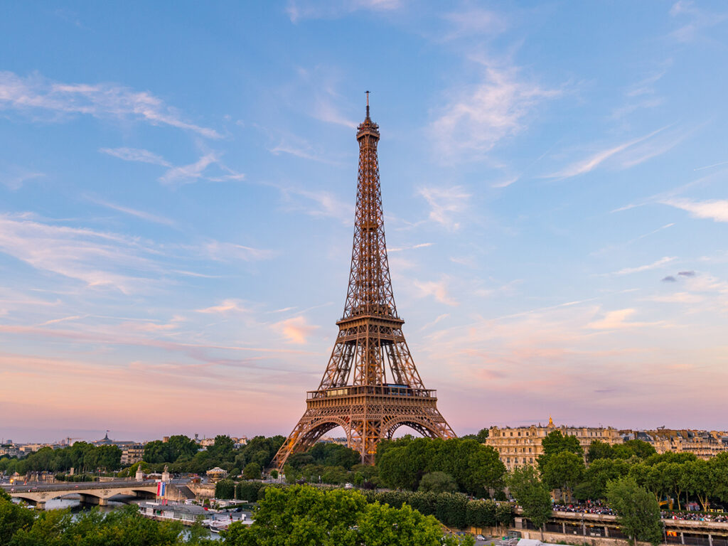 Vue sur la tour Eiffel à Paris