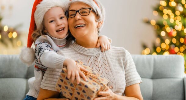 Quelques idées pour dénicher facilement un joli cadeau de Noël pour grand-mère