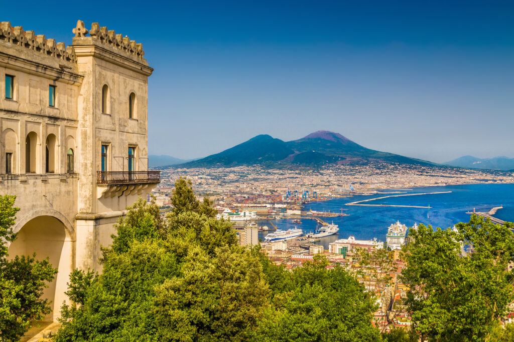 Il profilo del Vesuvio dalla Certosa di San Martino