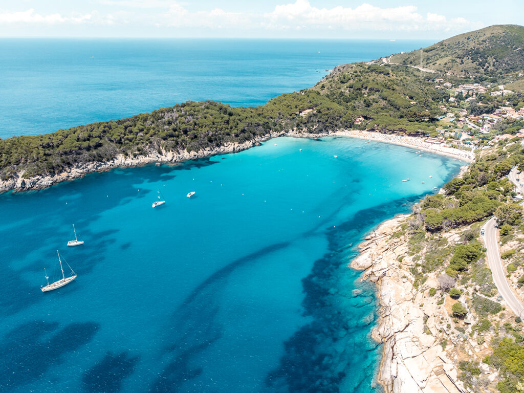 La spiaggia di Fetovaia nell'isola d'Elba