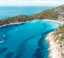 La spiaggia di Fetovaia nell'isola d'Elba